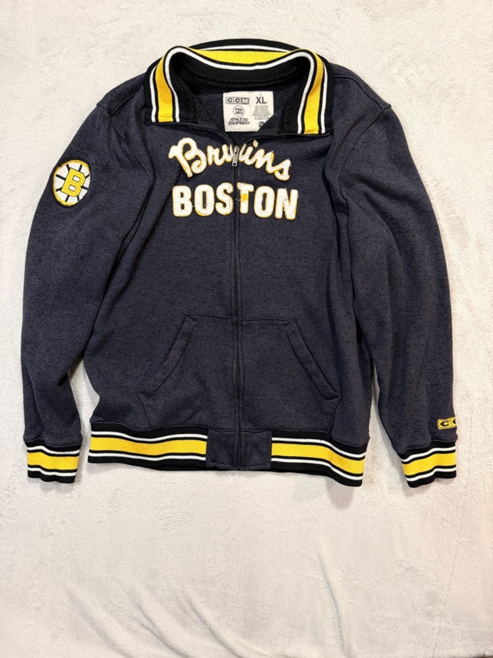 CCM NHL XL Unisex Boston Bruins Sweater